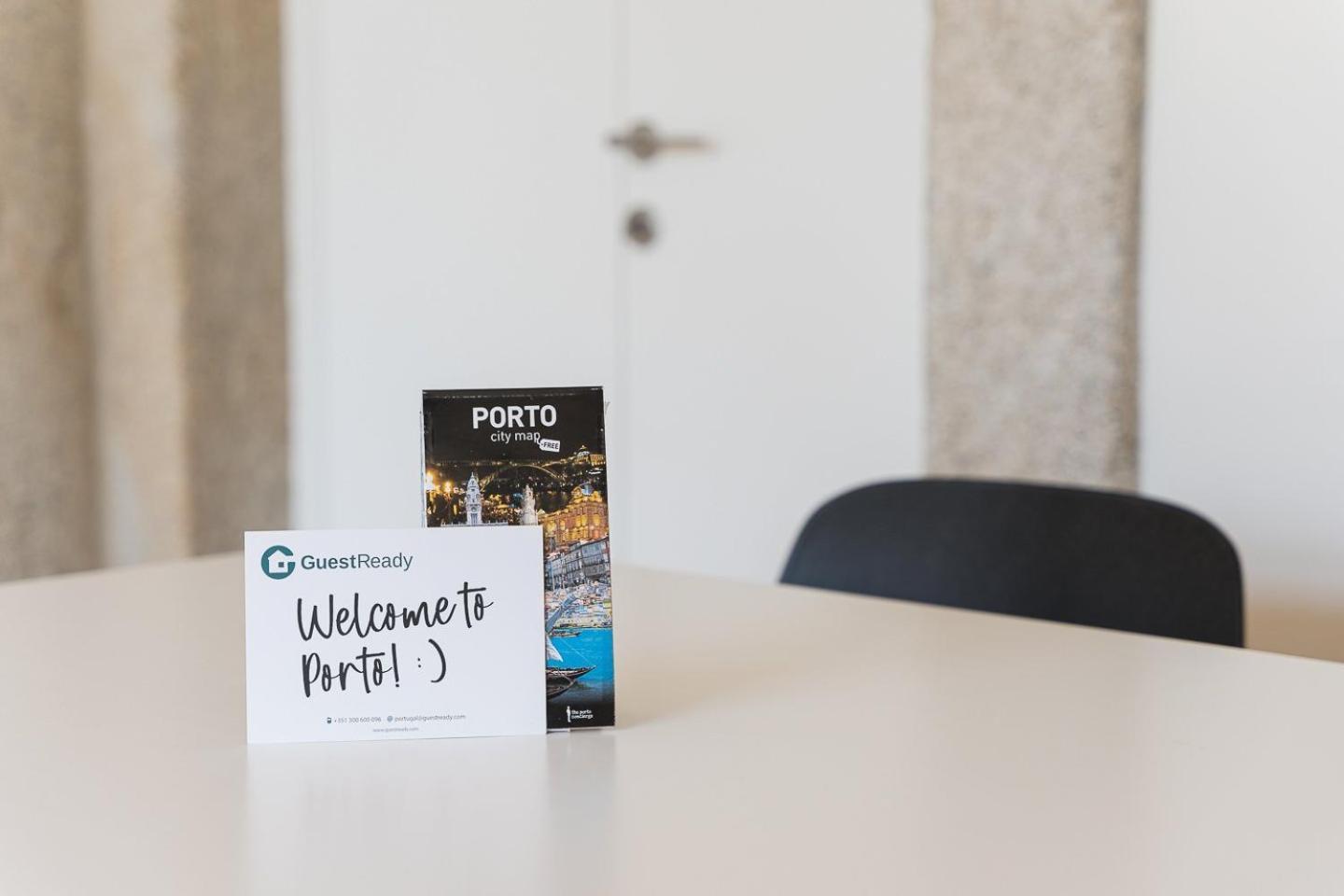 Guestready - Somebody'S Story - A Apartment Porto Bagian luar foto