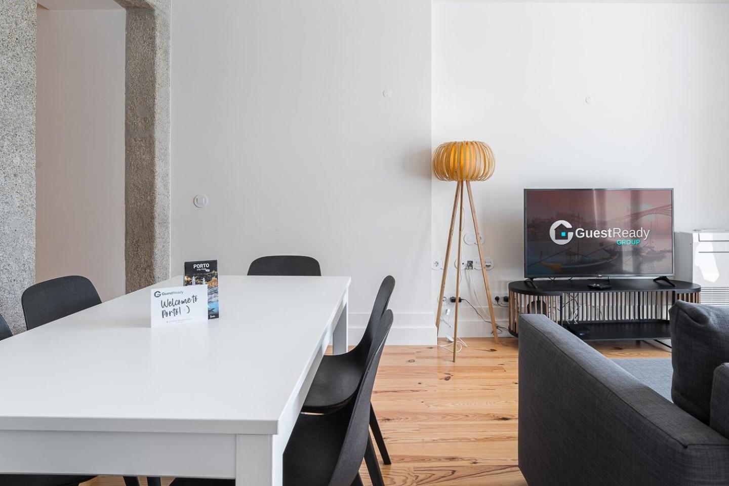 Guestready - Somebody'S Story - A Apartment Porto Bagian luar foto